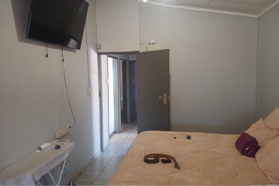 3 Bedroom Property for Sale in Roodepan Northern Cape